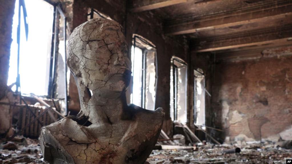 Маріупольський краєзнавчий музей, який згорів після обстрілу